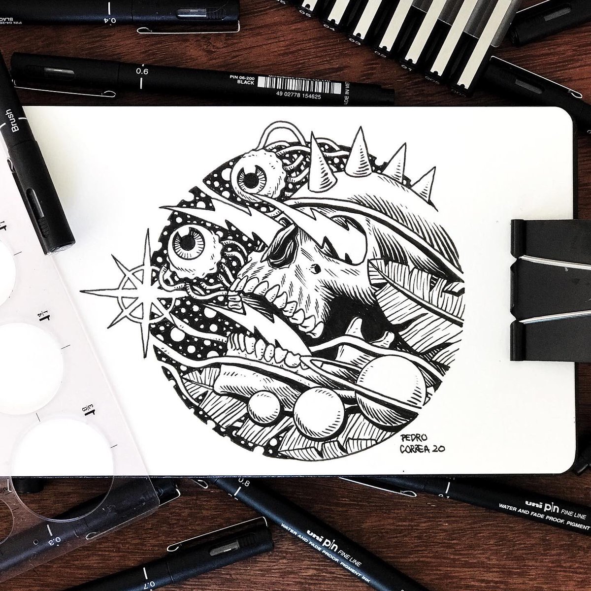 Skeleton 💀 👁 ✨ 
Uniball pens over Moleskine watercolor album. 
#illustration #ink #drawing #art #skull #space #cosmos #astronaut #psychedelicart #spaceart #scifiart #trippyart #sketchbook #moleskine #mundomoleskine #moleskinebrasil #uniball #uniballbrasil