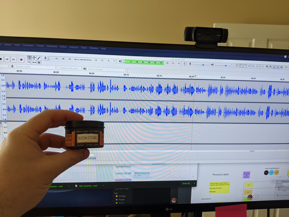 matt_takane's tweet photo. Channeling some thoughts for @jerryjokesalot and Jonathan Courtney from @AJSmartDesign as I'm editing the podcast we did. #bookstoreanalogy Episode 5 for the #openpracticepodcast is coming!! https://t.co/VpiumBRHIZ