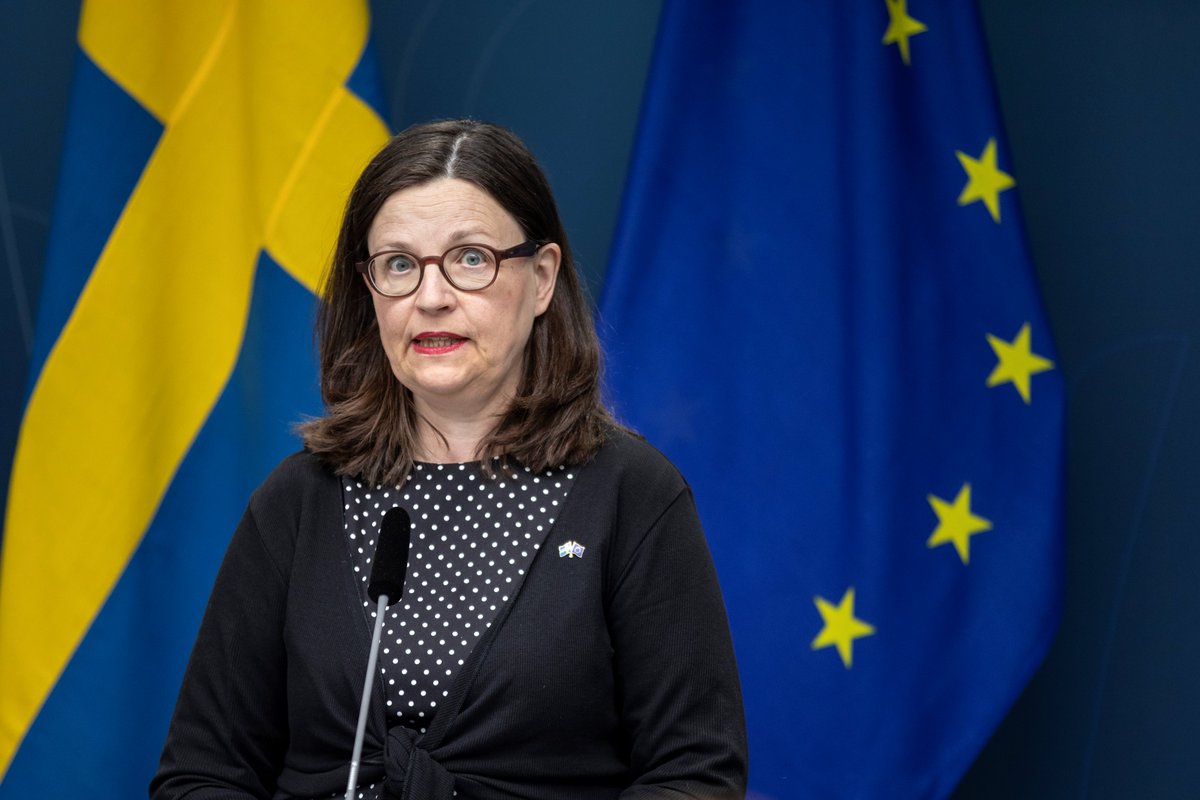 Dagens besked är viktigt för vuxenutbildning och yrkeshögskolan så att de ska veta vad som gäller framöver. Dessa utbildningsformer kommer tillsammans med folkhögskolorna och den högre utbildningen spela en stor roll för att möta den växande arbetslösheten. <a href="/Anna_Ekstrom/">Anna Ekström</a> #utbpol