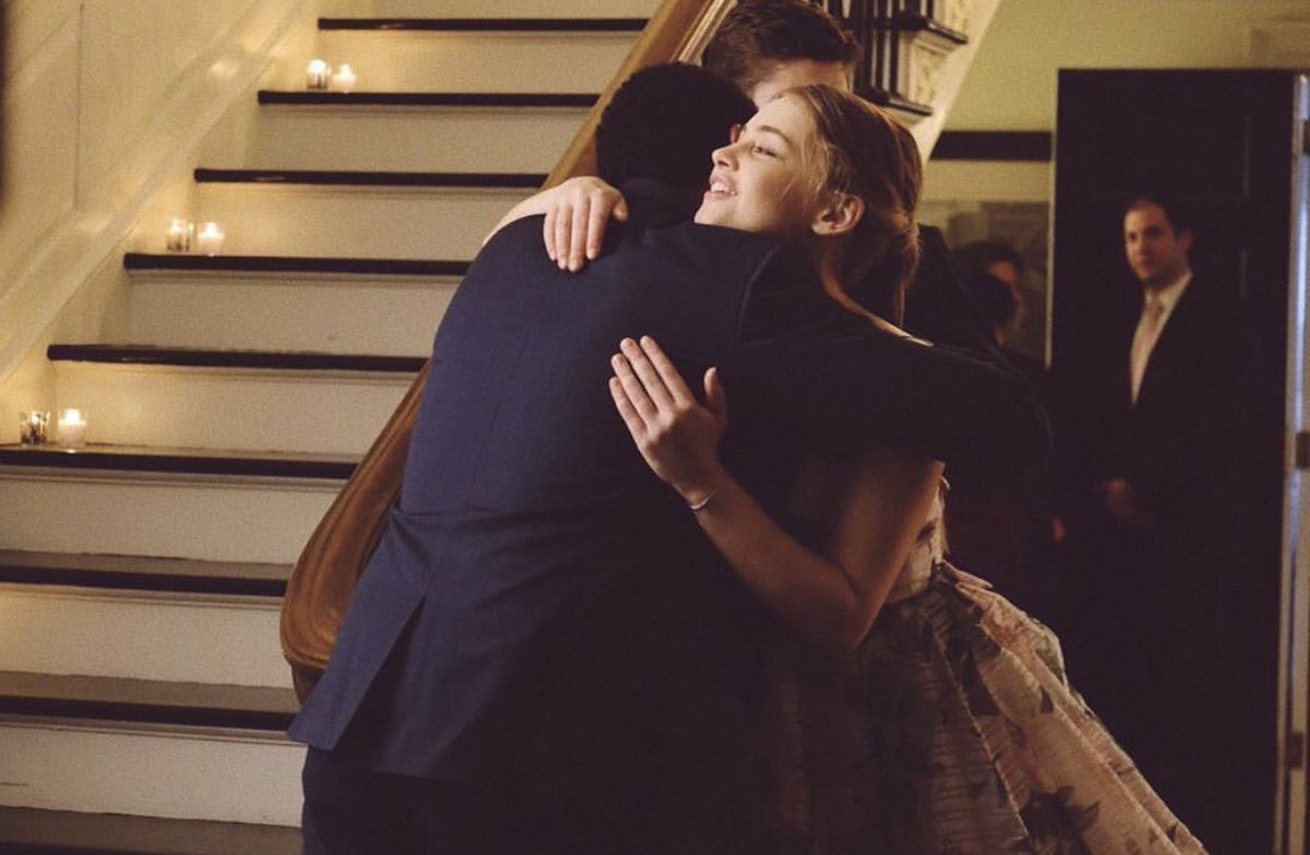 tessaa_young's tweet photo. I need a hug @iamlandongibson https://t.co/rz34wFHbNV