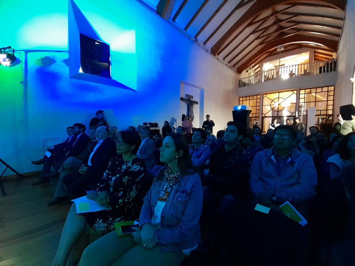 ImrecCl's tweet photo. Recordamos el lanzamiento de IMREC, en diciembre pasado junto a @IMICHILE @imuvacl @fonmus #FrankaMiranda #Flamantesmúsica
y #TaloPinto entre otros.

Fotos: Sergio Espinoza
.
.
Postulaciones abiertas link en bio
#industriamusical #música #músicosregióndecoquimbo #músicachilena https://t.co/5RLDurJwaq