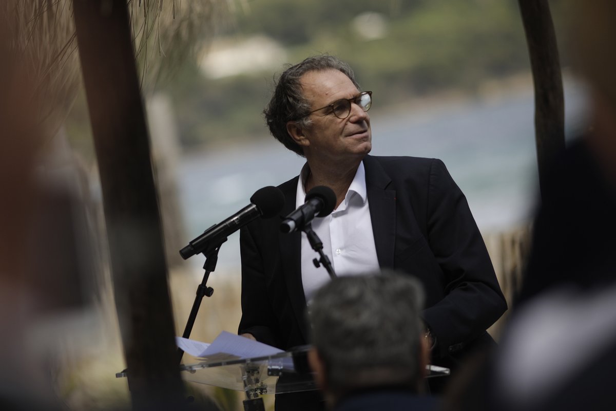 🌞Retour en images sur la conférence de presse sur le plan régional de relance du tourisme qui s'est tenue aujourd'hui à #Ramatuelle. Avec <a href="/RenaudMuselier/">Renaud Muselier</a>, Président de <a href="/MaRegionSud/">Région Sud</a> et Président des <a href="/Regionsdefrance/">Régions de France</a> , <a href="/CRT_RegionSud/">CRT Provence Alpes Côte d'Azur</a> et <a href="/Departement_Var/">Departement du Var 83</a> 
#OnATousBesoinduSud