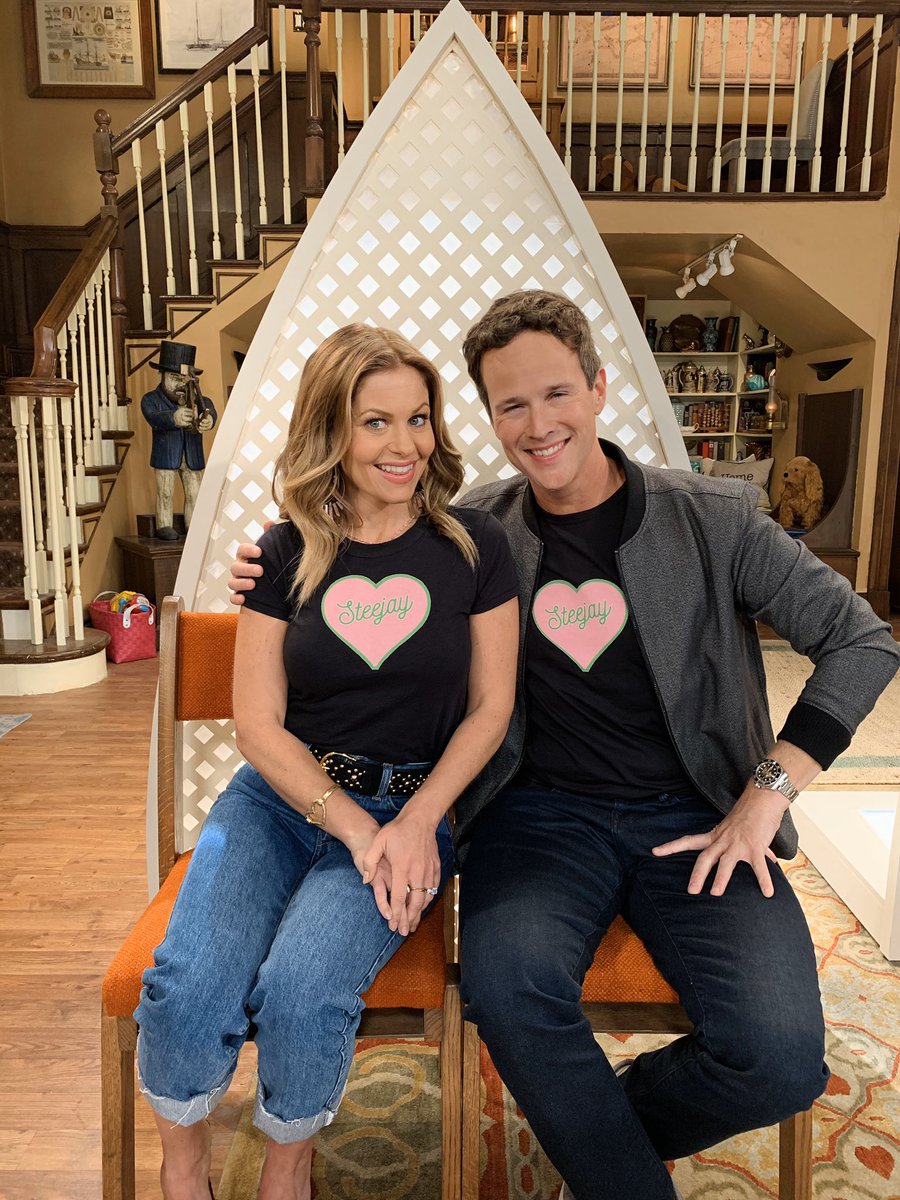 candacecbure's tweet photo. Cheers to the soon-to-be Mr. and Mrs. Steejay 4ever 💘
4 more days until the new episodes are all yours!! @ScottWeinger @fullerhouse @netflix #fullerhouse https://t.co/1AOwAEu2h7