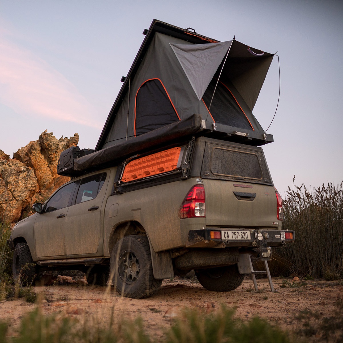 michaelluanjj's tweet photo. 4wd Vehicles Aluminium Shell Car Roof Top Tent
#4x4 #4x4offroad #4x4life #4x4together #4x4australia #4x4diesels #offroad4x4 #hilux_4x4 #4x4ing #4wdaustralia #4wdlife #4wding #4wdingaustralia #4wd #4wdcamping #offroad4wd #4wdaccessories #4wds #offroad #camping #4x4awning https://t.co/btJOKHIpwE