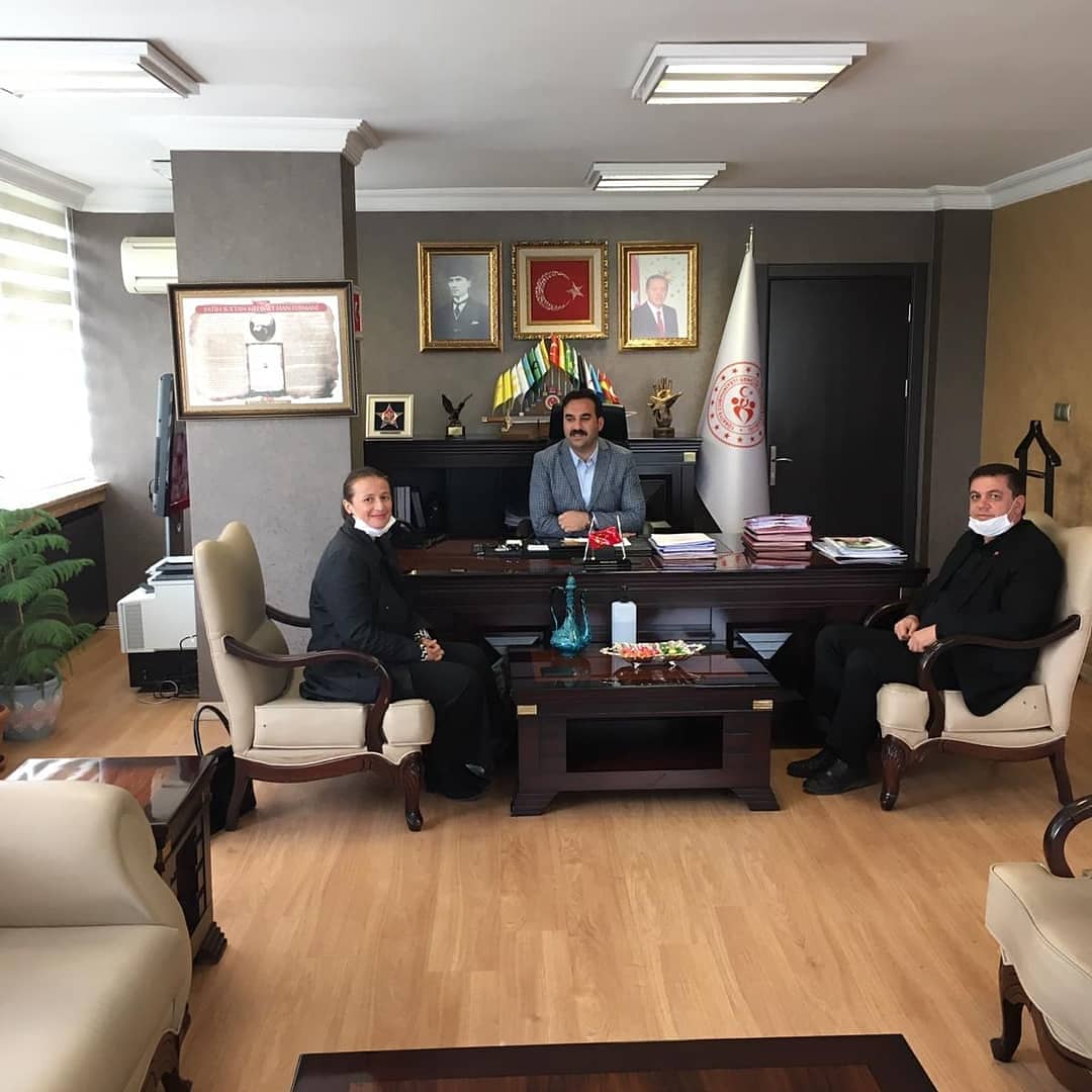 TokiImam's tweet photo. Gençlik ve Spor İl  müdürümüz Sayın Mustafa ÇELİK Beyi makamında ziyaret edip okulumuz ile ilgili istişarelerde bulunduk.
Sayın müdürümüze göstermiş olduğu misafirperverlik için teşekkür ederiz. https://t.co/S47vg9XFIf