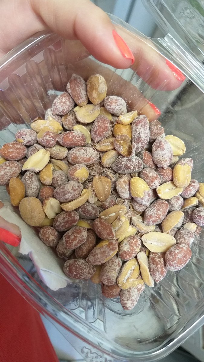 Natita_bdvs's tweet photo. Alguien más amaaa los manies en todas sus formas?
Así como para ser amigos 🤗🥔
#peanutslovers https://t.co/cRLrmDuzKp