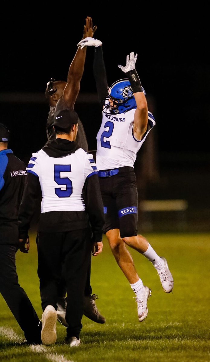 Shout out to the Class of 20 Seniors <a href="/LZHSFootball/">LZHS Football</a> <a href="/lzstudents/">LZHS BEAR DEN</a>.Thank you for welcoming me to the family. Y’all were awesome to coach and even better kids! Wasn’t together long,but connection has no time frame! Love y’all and remember always #ATP like <a href="/coachplanz/">Ron Planz</a> instilled in us💪🏾