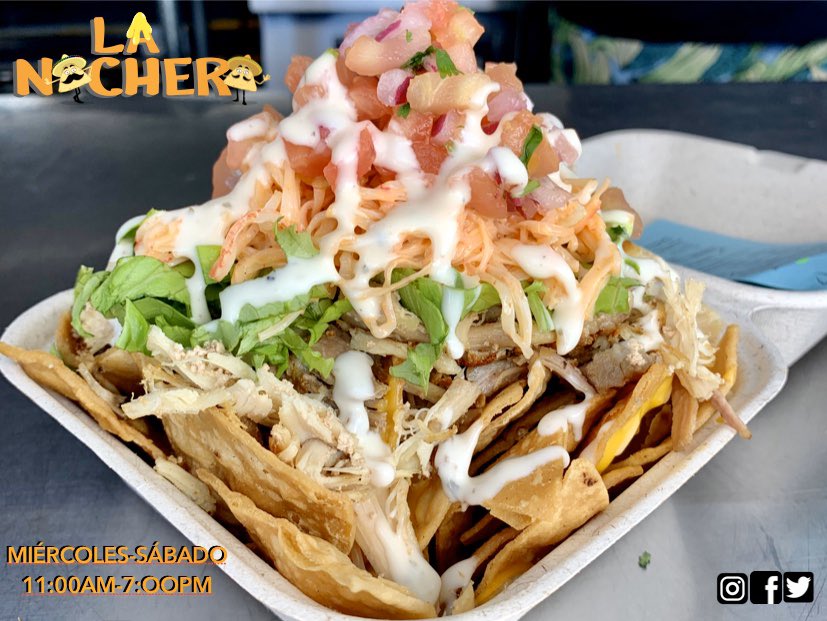 Es NACHO Friday ‼️
.
.
Pasa y acompaña #losmejoresnachosdepuertorico 🇵🇷 con nuestra nueva salsa de GUAYABA 🍑 
.
.
Estamos abierto de 11:00am-7:00pm⏰