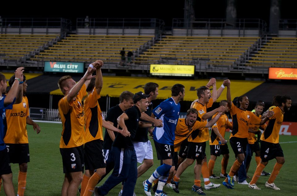 (cont.) Winless in USL Pro (Div. 3) play <a href="/DaytonDutchLion/">Dayton Dutch Lions FC</a> scored their 1st #MLS upset by knocking off #Crew96 at Crew Stadium. Down 1-0 in the 2nd half, Gerrit-Jan Bartels equalized in the 79th min. &amp; <a href="/Gibboboom/">Gibson Bardsley</a> scored the game-winner 2 mins. later (both assisted by <a href="/da_sheeki/">Daniel Holowaty</a>)