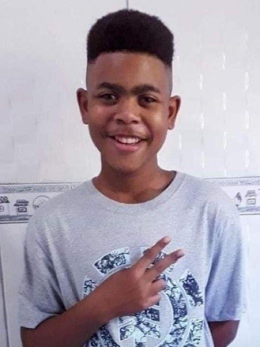 𝐉𝗼𝐚̃𝗼 𝐏𝐞𝐝𝐫𝗼 𝐌𝐚𝐭𝐭𝗼𝐬 𝐏𝐢𝐧𝐭𝗼killed playing in his front yard in Brazil. he was hit in the stomach during an operation conducted by the federal police. his family were not aware of his whereabouts until the next morning. he was described as a relaxed kid.