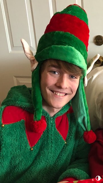dfbands's tweet photo. (1/3)Marching band is very much like musical theater, and you see a lot of these same skills and ideas in all of our shows. We have one student that always brings these skills every time we perform: our next senior: Rayne Norris! https://t.co/3Rjkr6FJNg