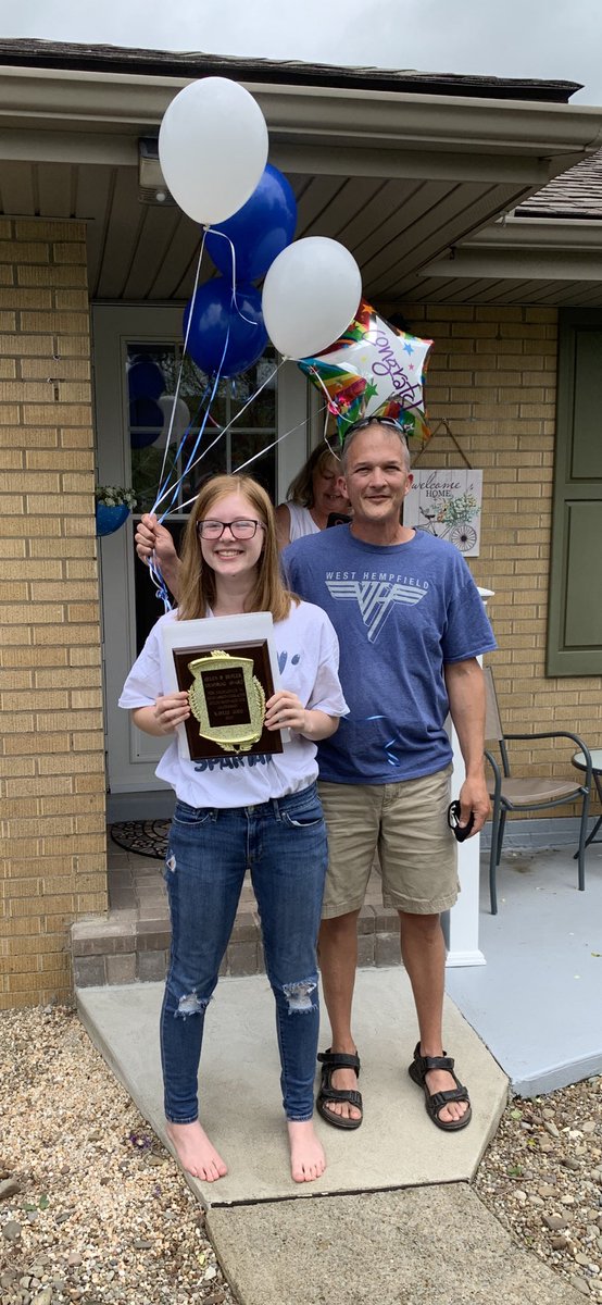 hasd_whm's tweet photo. Congratulations to Kaylee Good and Brandon Park for receiving the Helen Hepler and William Aujay Awards! The award is given to the top academic girl and boy based on GPA for all three years in middle school through the end of the third nine weeks of eighth grade. https://t.co/aMOrAjzAJ7