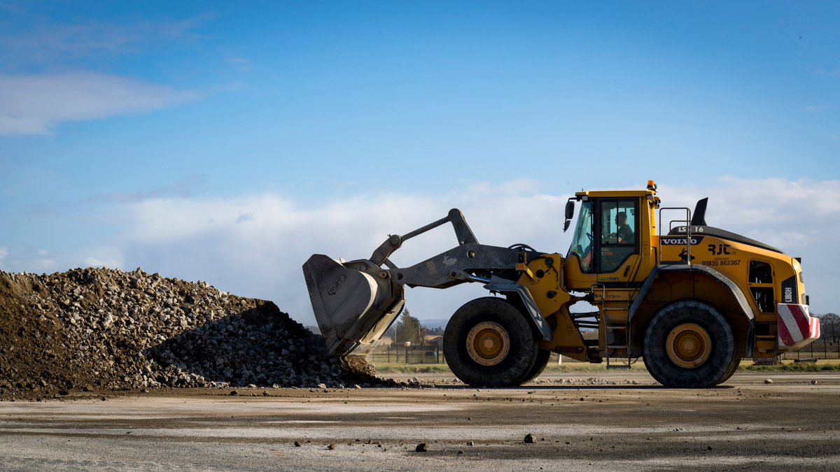 To prepare for our nine  @P8A_PoseidonRAF our runways are being resurfaced by  @VolkerFitzUK.Our brand new Strategic Facility which will house  @CXX_Squadron, 201 Sqn, and P-8A Engineers & Operations staff is in its final stages of construction by  @RobertsonGroup  #ZP803 9/10