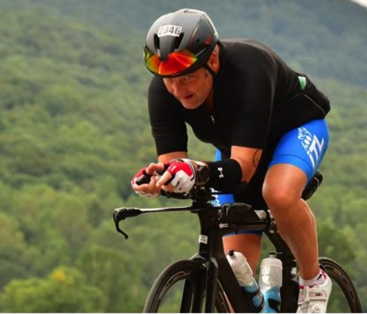 Meet our newest ambassador and member, Jeff Kingsfield! Jeff shares how the ripple effect has helped him succeed in business and in life, enabling him to become a successful executive, entrepreneur and IRONMAN! 

#BeBetter#CrushYourGoals #TheRippleEffect

ow.ly/qG0M50zTMf8