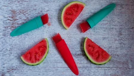 Want a fun activity that you can eat the end results from?

Try these delicious watermelon ice lollies 

buff.ly/2X3qA07