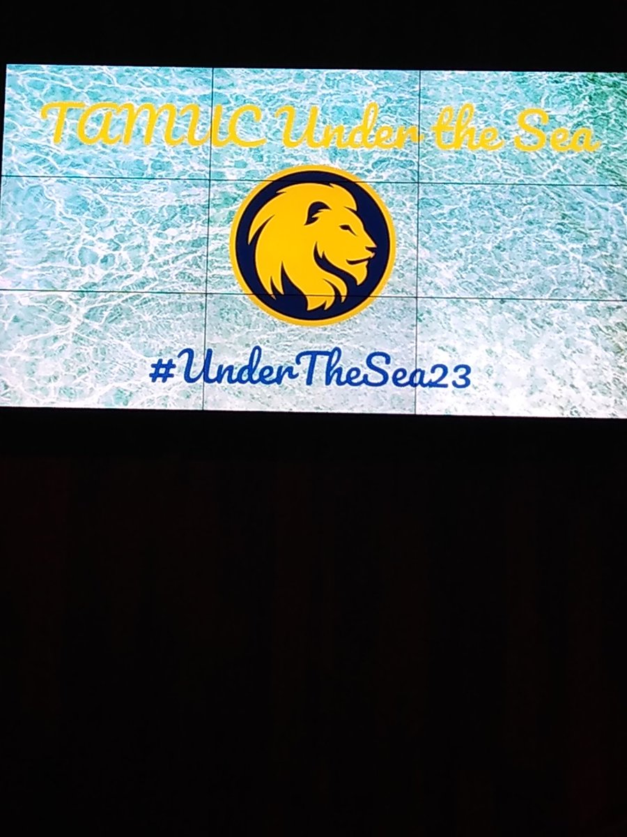 principaliam's tweet photo. I'm so proud of my @_kamm7
#TAMCU ORIENTATION #LEADER
LAST YEAR SHE WAS A COLLEGE #FRESHMAN #PARENTPROUD #Deanslist #Growth keep it β¬οΈ ππΌ https://t.co/FQ41I6V70I