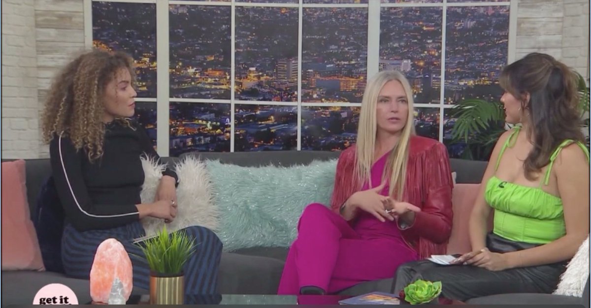 KarinnaKarsten's tweet photo. My #GetItGirl #LATV Interview. So much fun! https://t.co/NVH2tbCnMi https://t.co/0wvcFT1bHv