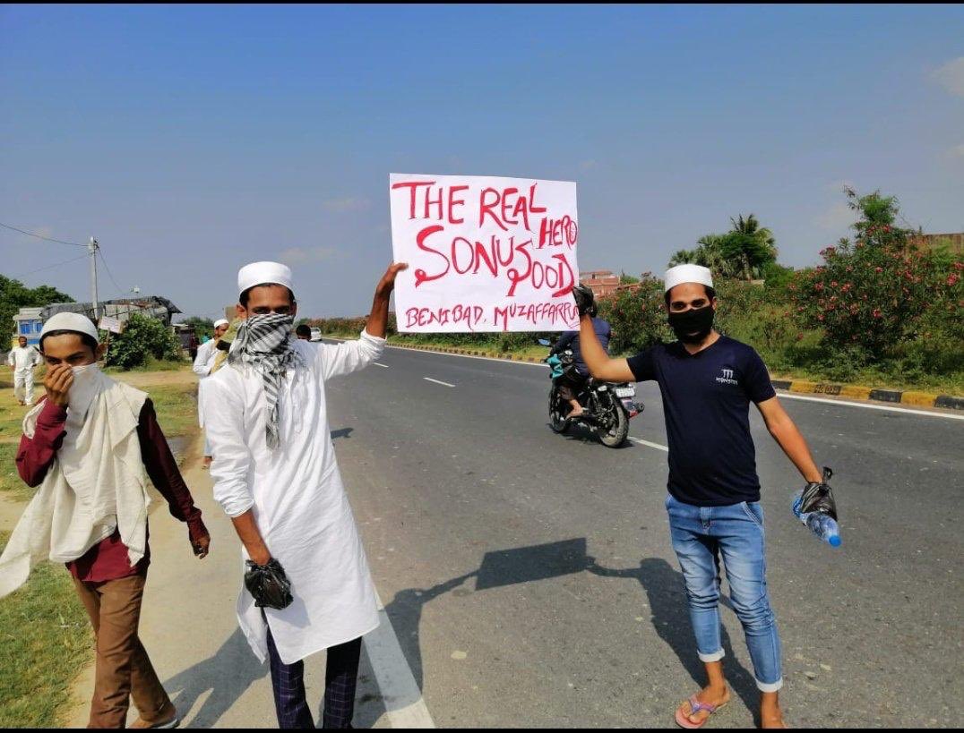 Deveshupadhyay2's tweet image. The only Messiah of this country. So proud of u @SonuSood bhaiya. #मज़दूरों का मसीहा