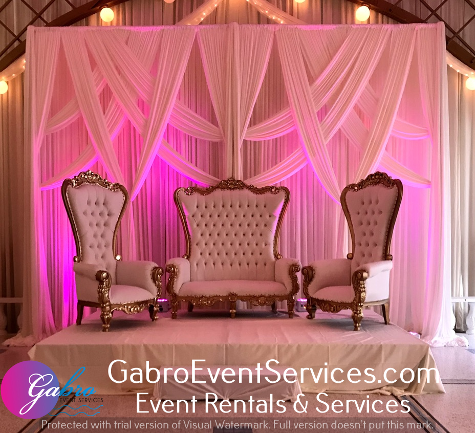 GabroEvents's tweet image. Today we are thinking event furniture. Mainly focusing on modern style, clean edges, and light colors. Furniture groupings showcase areas in a very welcoming and unique fashion. It’s a great way to fill in spaces by creating lounge areas etc.