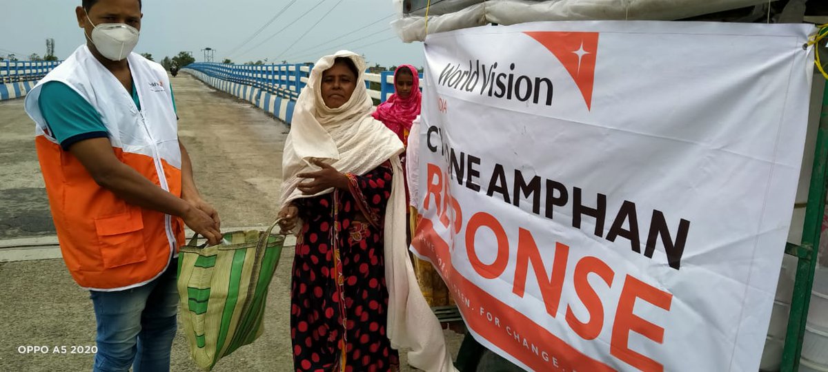 WVIndia's tweet photo. #CycloneAmphan: World Vision India provides meals to the children and families affected by the Cyclone in Basanti, West Bengal.
#amphanaftermath #amphanupdate https://t.co/ogbmhWVcxa