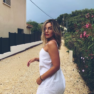 LEA ZELIA tweet media