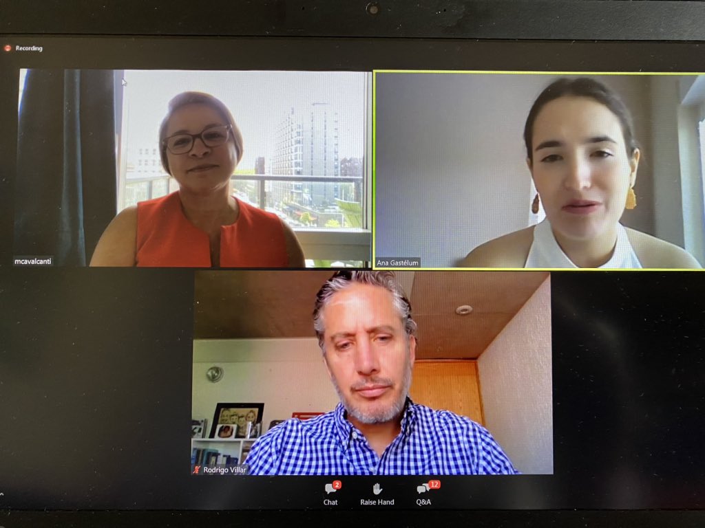 carmen_correaPM's tweet photo. @cavalcanti_nyc we are looking into a new normal and the informal sector, migrant community, low income communities are the ones suffering the most.... as impact investors we should strengthen our communities and question ourselves what else we can do @promujer #fliix FLII@home https://t.co/jeUHjUBNWS