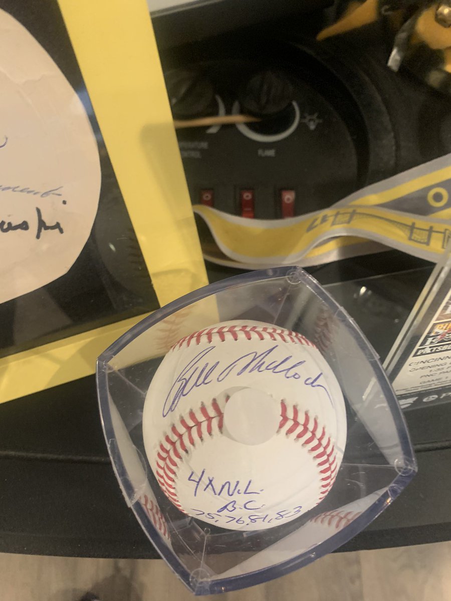 deeker31622's tweet photo. I’m loving my @MadlockBill signed baseball. It arrived in style today just like Your swing. #4xNLBC #MadDog #5 #WeAreFamily If You Come back to the Burgh, Dinner is on Me. Thank You!!!! https://t.co/1xRghldJwn