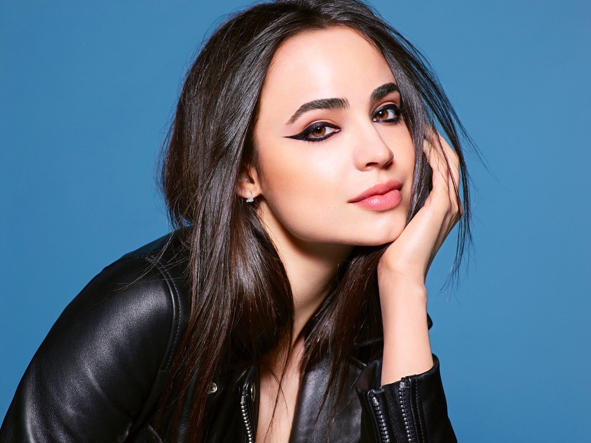 AnnanLisa's tweet photo. #ThankUSofia I luv u @SofiaCarson ♥️ https://t.co/WmgW9YAZxQ
