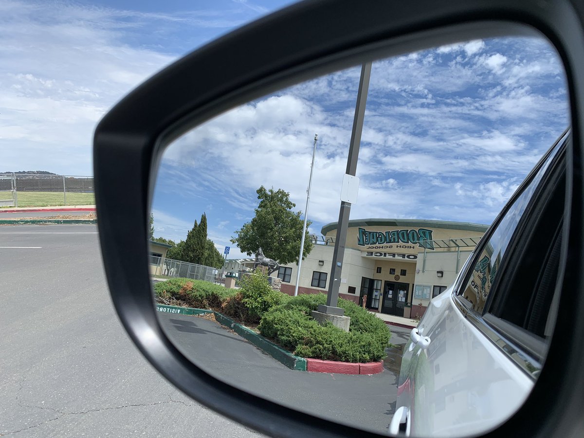 RhsCcc's tweet image. All in my rear view mirror, now! 🥰