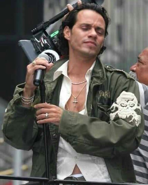 MarcAnthony_Mex's tweet photo. Reposted from @marcanthony_marquitos_fc Así o más sexy!? 😍 Bello flaco!! No? 😎

#fbf #marcanthony #marcanthonyfans #marquitosfc 
#flacobello #flacodeoro #salsaking #boricua #foto #photooftheday #photography #viernes  - #regrann https://t.co/KVoO15R2tS