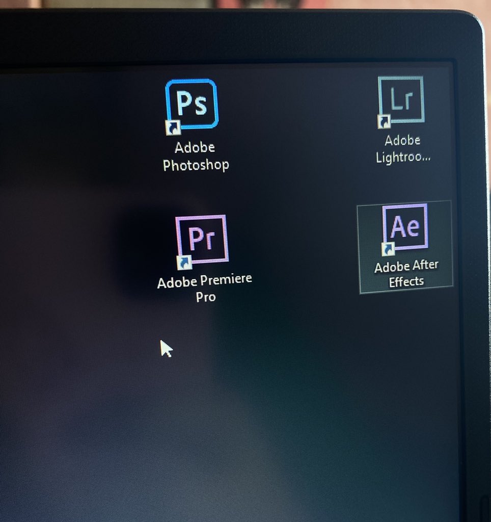 dany_ilimitada's tweet image. Regresó la diversión #AdobeCreativeSetup