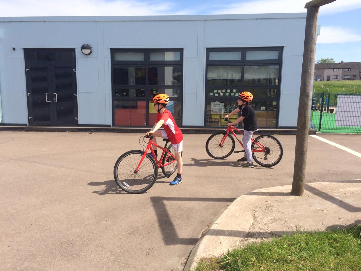 OutfitMoray's tweet photo. Everyone was very enthusiastic for their cycling session at @HubSeafield today! @CyclingUKScot @CyclingScotland @WeAreCyclingUK @LovetoRide_ @sportinmoray @TheMorayCouncil @ActvSchlsMoray #keyworkers #bikeability #gomtb https://t.co/GsIqEcS9dW