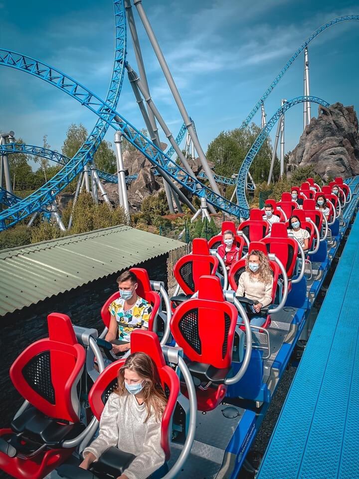 JJParques's tweet image. Hoy ha reabierto @europa_park, con multitud de cambios y medidas de seguridad pero con todas las ganas del mundo, haciéndonos ver como se están adaptando los parques a esta nueva realidad!
Si alguno lo vais a visitar, os dejo aquí 10 consejos exclusivos ➡️ youtu.be/9E0nFwjZeSA