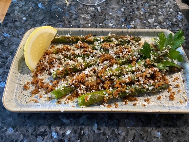 flyingterrier's tweet photo. #BelazuBanquet #revealmymeal the crumb is a revelation uplifting the sprightly earthiness of asparagus! Yum https://t.co/59Oq6ILtuA