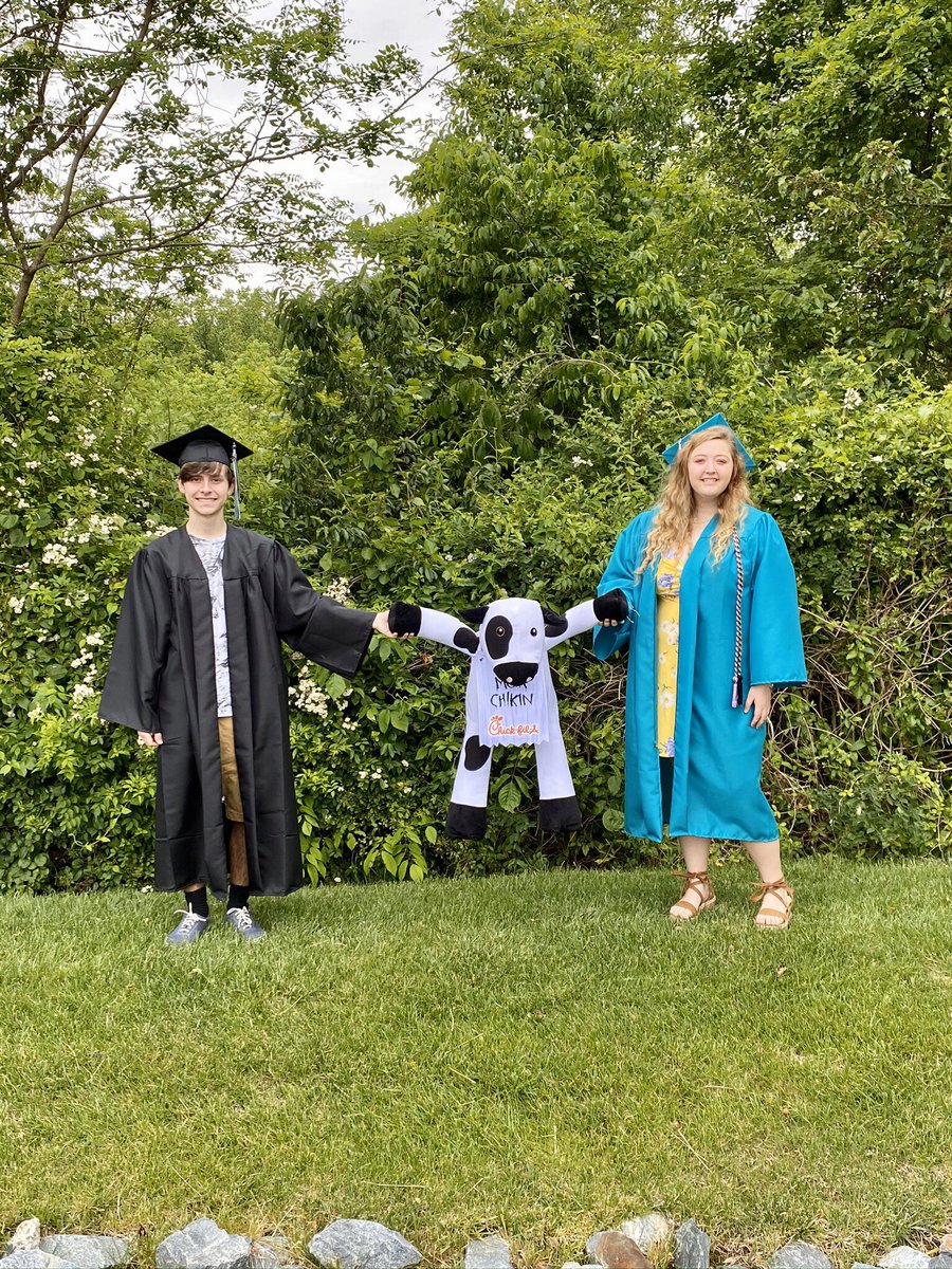 AbingdonCFA's tweet photo. We’ve been loving getting to celebrate our grads! Check out our Instagram and Facebook pages to see each of their spotlights! 🎓 #cfacf #classof2020 #congratsgrads https://t.co/cTgyPYAy9A