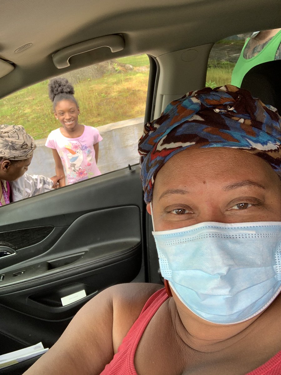 Did a drive by home visit with one of my students! <a href="/Asbury_ParkSD/">Asbury Park Schools</a> @APSuperGray @APDirCI_ERuiz <a href="/TheaJackson8/">Thea M Jackson-Byers</a> <a href="/CynthiaArdi5/">Cynthia Ardizzone</a> @napolitania21