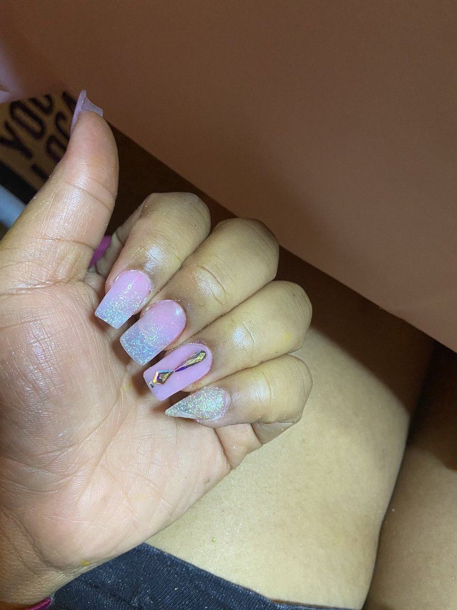 Don’t forget to book 💅🏽 

#atl #atlnailtech #mariettanails #georgiasouthern #nailsofinstagram #atlnails #augustanails #augusta. #gsu2020 #atllashtech #nailtech #spellmancollege #clarkatlantauniversity #georgianails #atlnails #cobbnailtech 
#painecollege #jaydawayda #CardiB