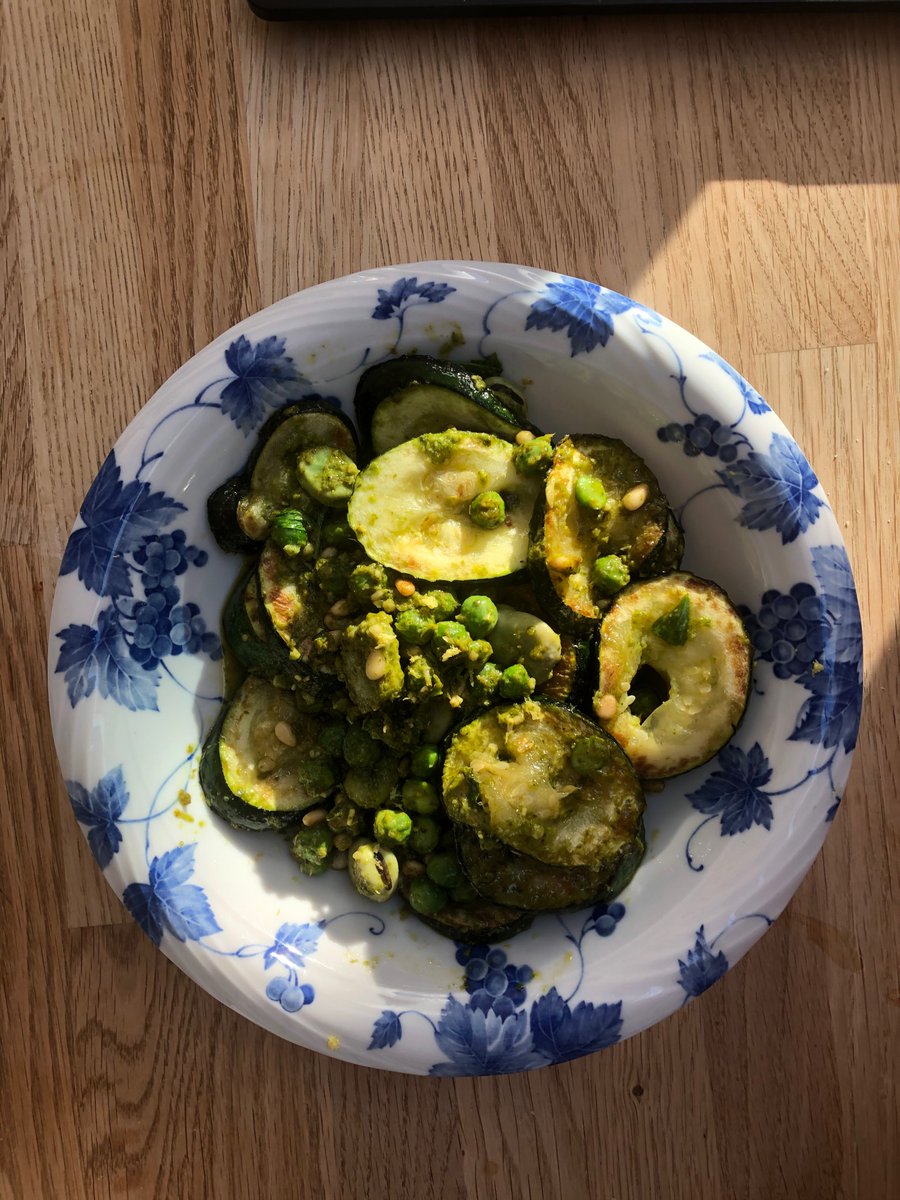 Pippa103's tweet image. Angela Hartnett spring salad done. Can’t wait to tuck in #belazubanquet #revealmymeal