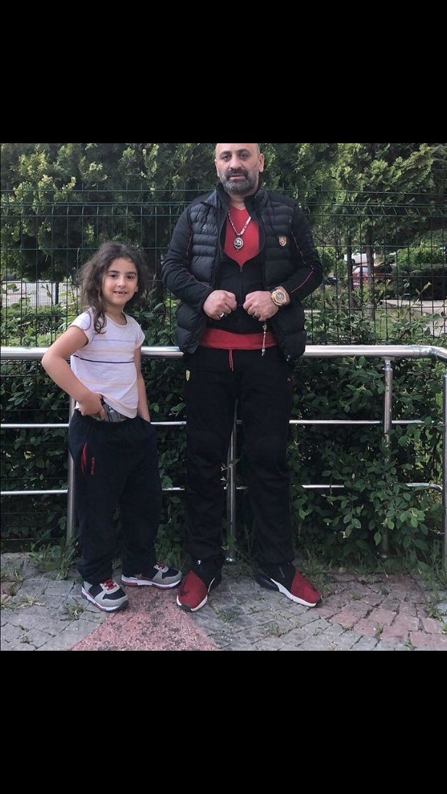 morhighlighter's tweet photo. Baba çınar ağacı gibidir...
Meyvesi olmasa bile onun gölgesi yeter. #canımbabam #çocukluközlemi https://t.co/83dJ0W9tpl