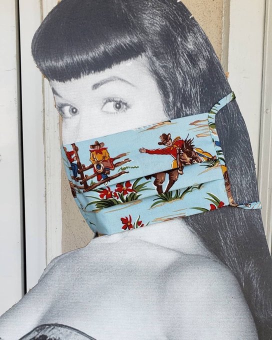 Watch Bettie Page's leaked NSFW photo on TwXstars