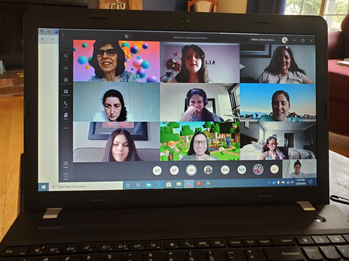 MissJFernandes's tweet image. #SynchronousLearning @KirstenPaul17 led us in Mindful Meditation. Then, we shared our "news for the week." It included naming a bunny. We voted as a class and named the bunny "Fluffy" Followed by an interactive game of "Snowman" @HolyRosaryM #BlessedAndGrateful #WeAreHRM