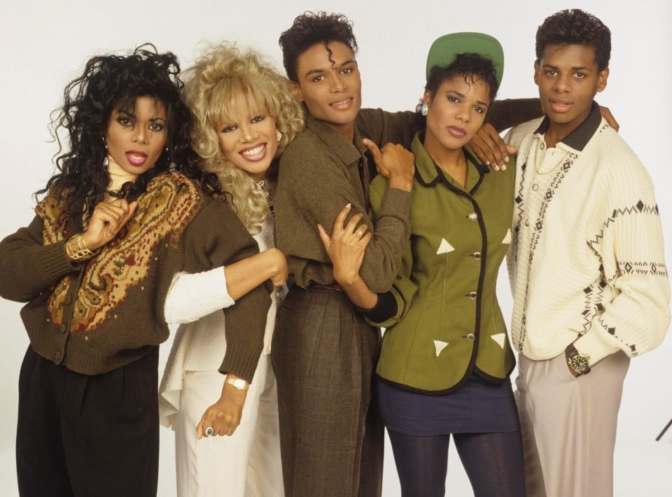 tbwUltraPowers's tweet photo. a #FollowFriday to
@5starofficial
@DiscographyFive
@TheDorisPearson
@MsDenisePearson
@DemonMusicGroup
never give up ...
stay safe, keep fighting !!!
#5Star
#FiveStar
#FiveStarGold
#ShowMeYourGold https://t.co/2elSbwXYta