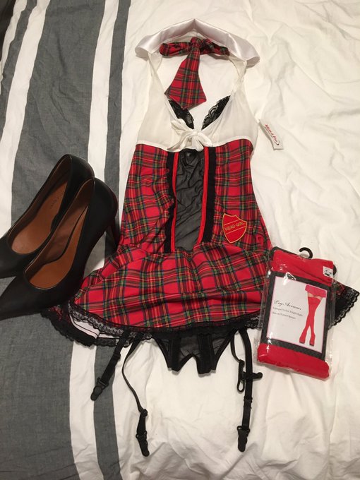 Peaches Peephole’s pics and videos