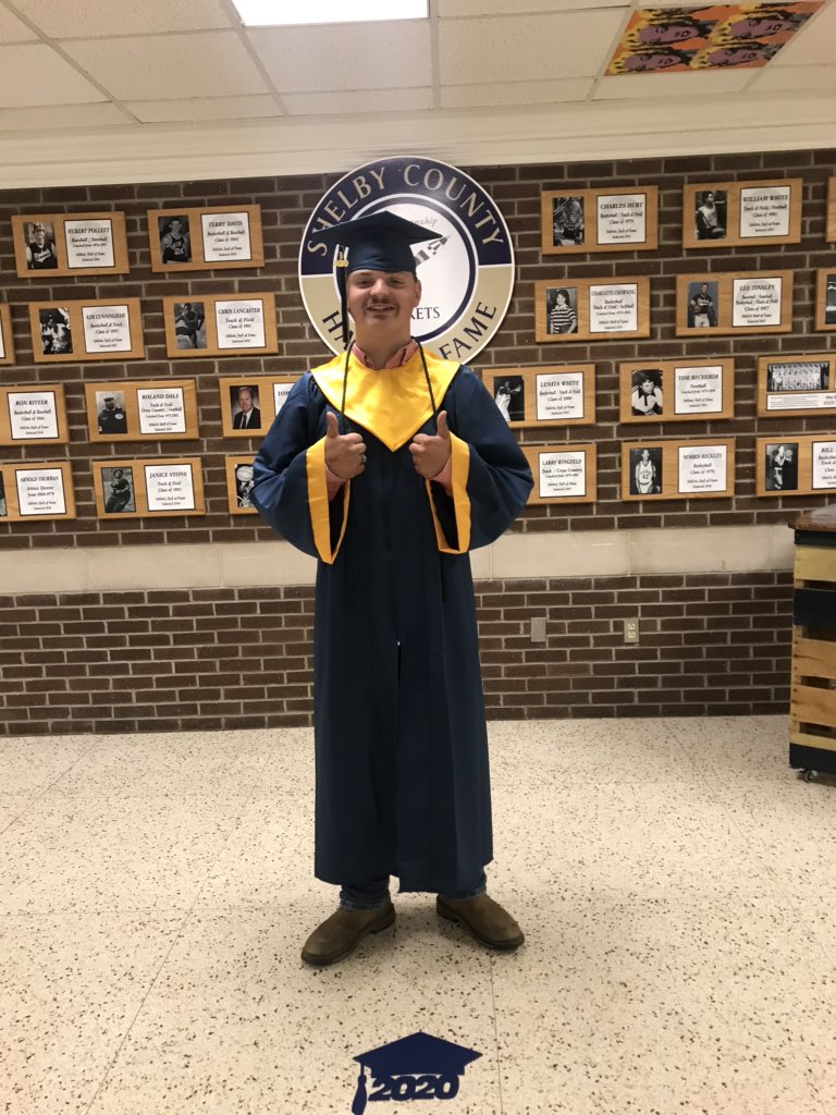 MsLin_SCHS's tweet photo. Congratulations, Triston! Rocket Class of 2020! #lovebluelivegold #RocketGrad2020 @RocketPrincipal https://t.co/CidwbFP7Gx