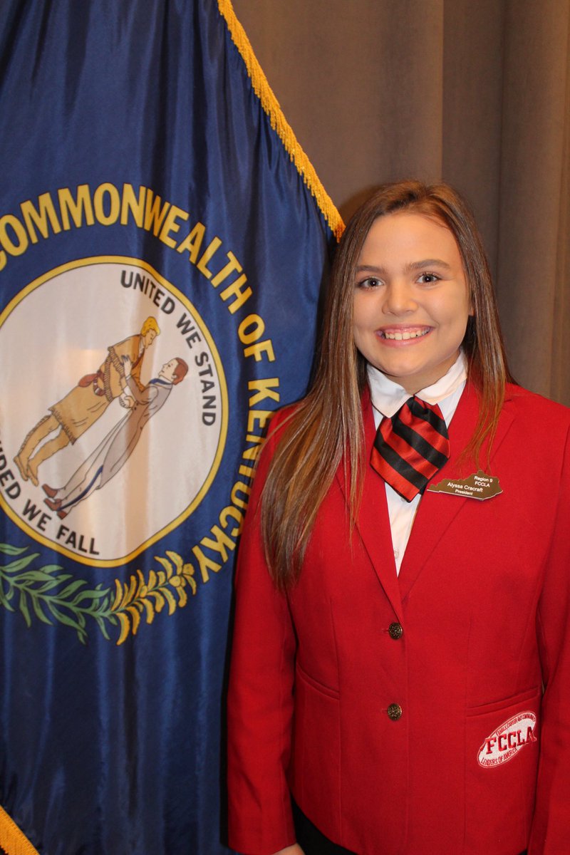 shanbroberts's tweet photo. So happy to finally announce your 2020-2021 Kentucky FCCLA State President, Alyssa Cracraft!!!! Itโs going to be a great year serving beside this awesome girl! She makes Mason County proud!!! #mchsfccla #proudadviser @KentuckyFCCLA @MCHSRoyals1 @MasonCoSchools https://t.co/xsrF5xdAth