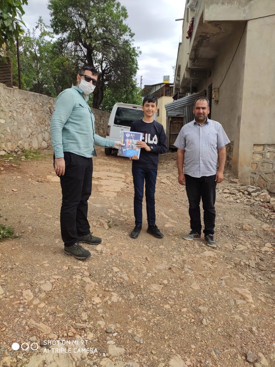 Kaymakamımız Sayın Memiş İNAN Bey’in hediyeleri öğrencilerimize ulaştırıldı. LGS'ye hazırlanan 8.sınıf öğrencilerimizin kaynak sıkıntısı yaşamaması için çalışma başlatan Sayın Kaymakamımız Memiş İNAN Bey’e  sonsuz şükranlarımızı sunuyoruz. 👏🏼 <a href="/RTErdogan/">Recep Tayyip Erdoğan</a> <a href="/suleymansoylu/">Süleyman Soylu</a> <a href="/memis_inan/">Memiş İnan</a>