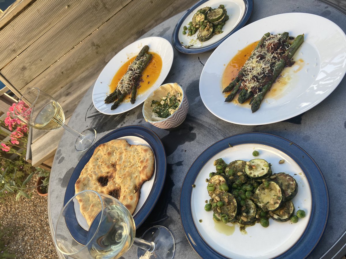 Charlie Duffay tweet media