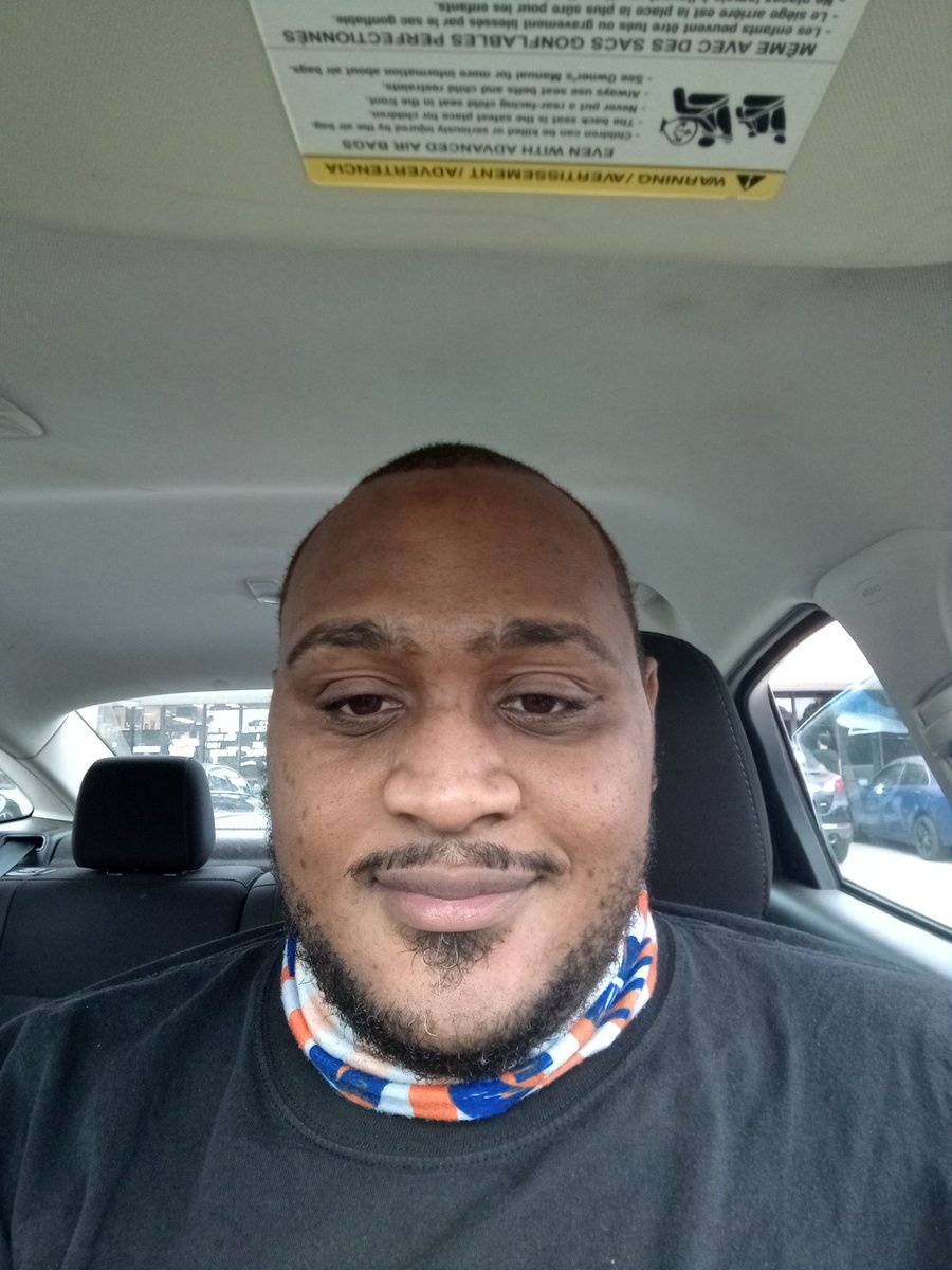 Gre8tness757's tweet photo. Fresh cut grabbing some food and I'm on my way home. This rain is in the way lol. https://t.co/h4Tp0g0QcF