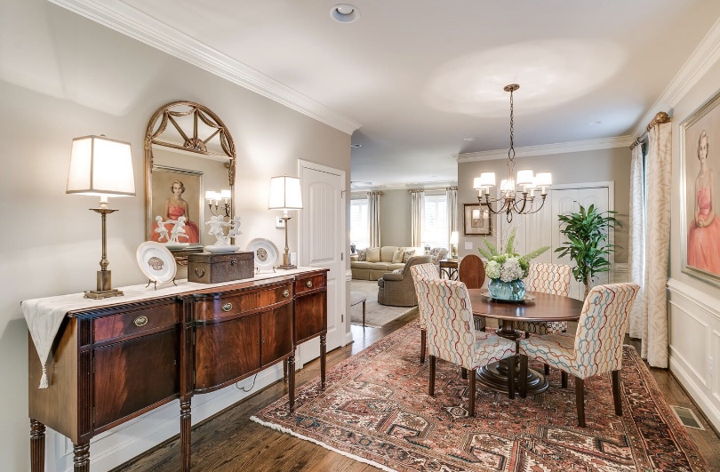 TatesDesign's tweet image. Contact one of our designers to see how we can help you create a dining room like this one! In Home Design Consultations are now only $45 with our Spring Sale, you do not want to miss this offer! Visit tatesdesign.com/spring-sale for more information.