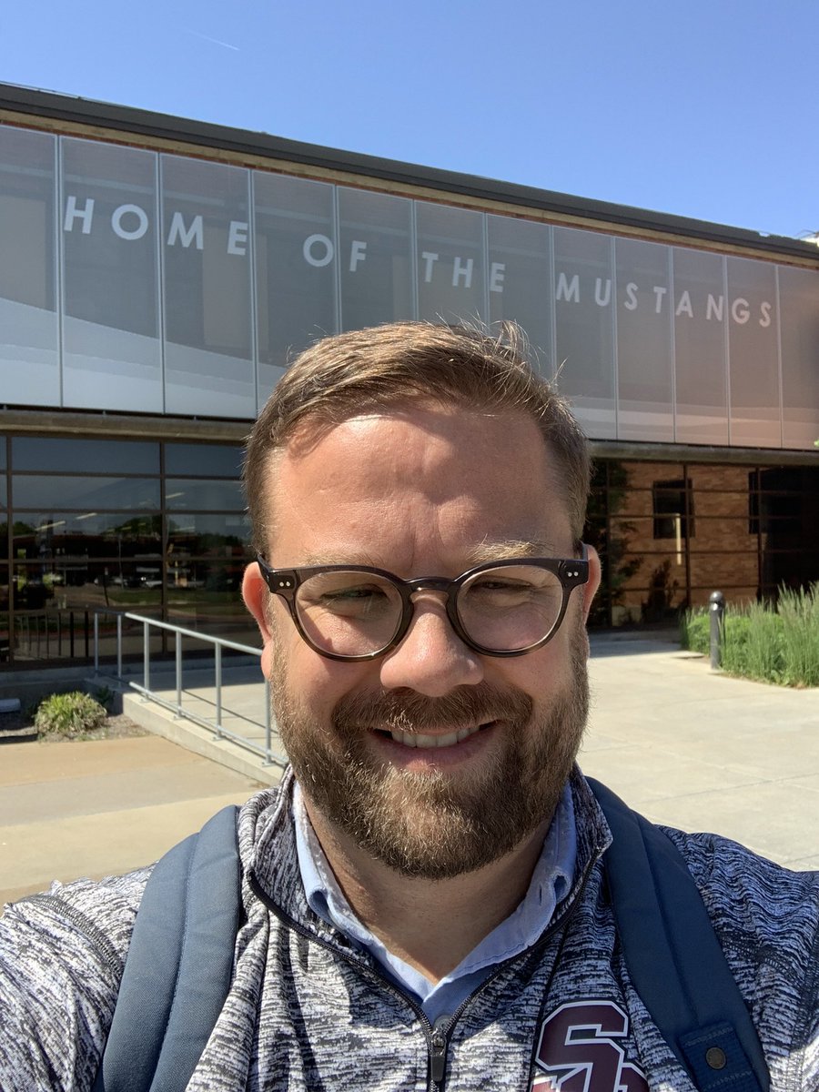SVHSLee's tweet photo. Last day at Central. I can’t thank this place enough for allowing me to lead and grow. Once a Mustang, Always a Mustang! Smoky Valley here I come! #WeRSC #SVStrong https://t.co/P2Wajgdt6F